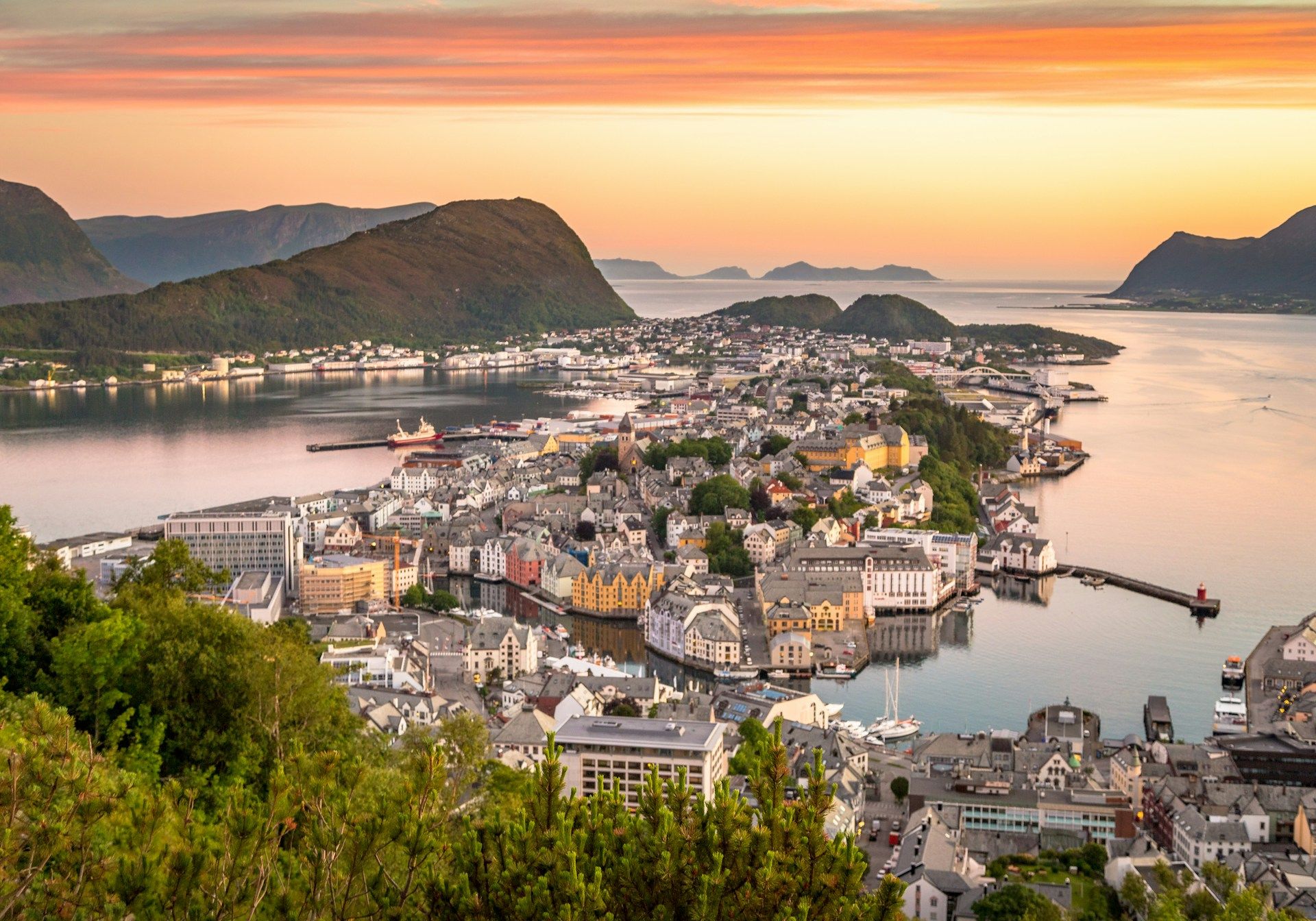 Verpingviksvegen 14, 6002 Ålesund, Norway, Ålesund